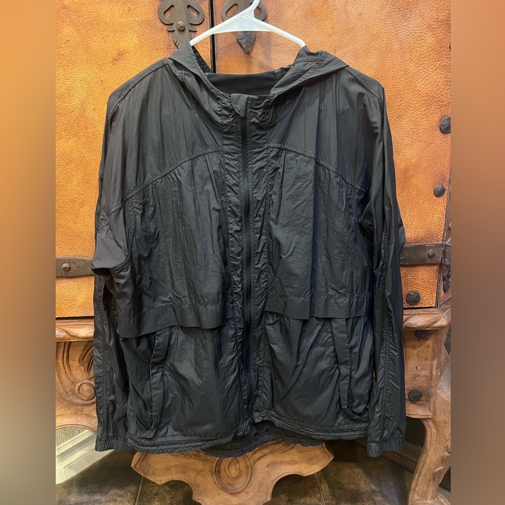 Lululemon lightweight hooded black jacket size 12